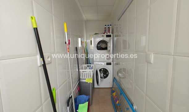 Herverkoop - House - Semi-Detached House -
Cox
