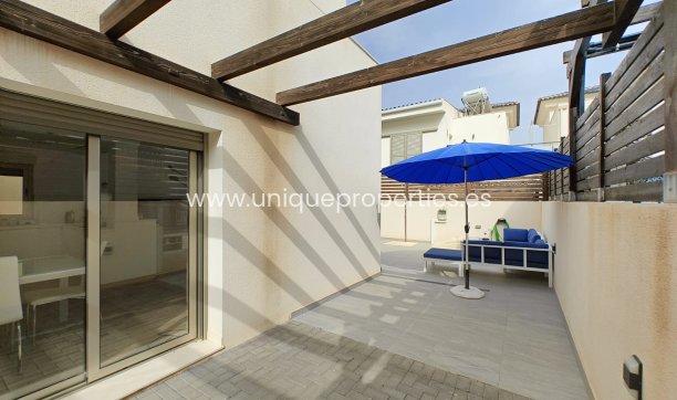 Herverkoop - House - Semi-Detached House -
Cox