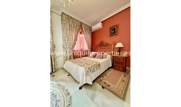 Resale - Village House -
Olula del Rio