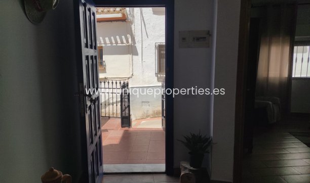 Resale - Village House -
Somontin