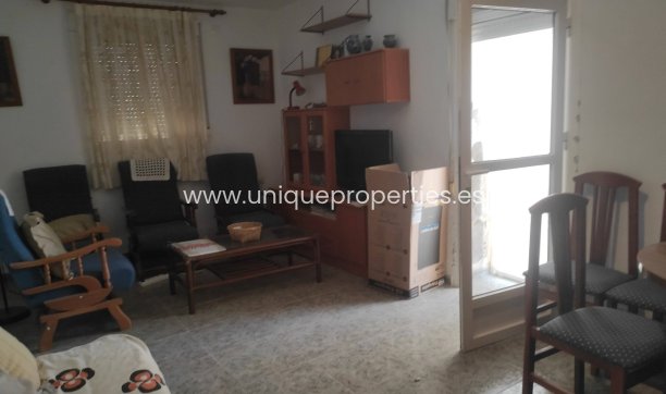 Herverkoop - Village House -
Somontin