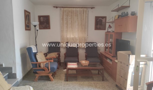 Herverkoop - Village House -
Somontin