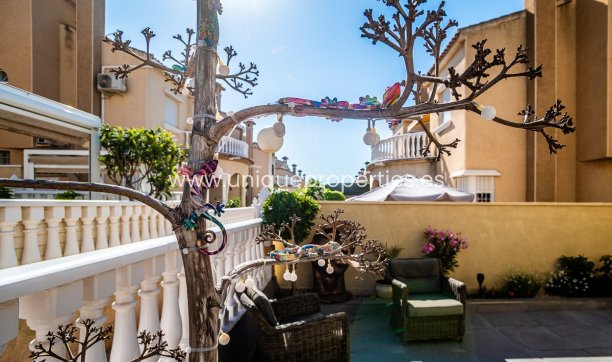 Resale - Quad House -
Orihuela Costa - La Florida