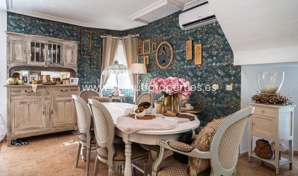 Resale - Quad House -
Orihuela Costa - La Florida