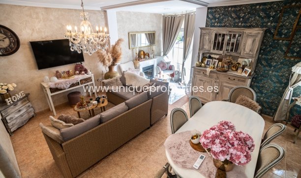Resale - Quad House -
Orihuela Costa - La Florida