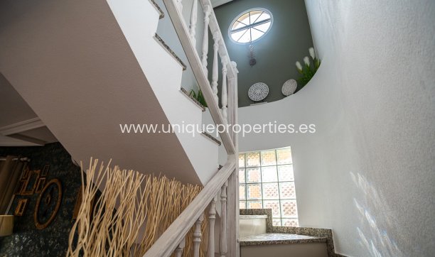 Resale - Quad House -
Orihuela Costa - La Florida