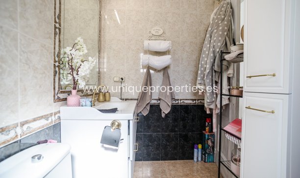 Resale - Quad House -
Orihuela Costa - La Florida