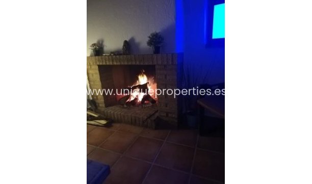 Herverkoop - Reclame -
Huescar