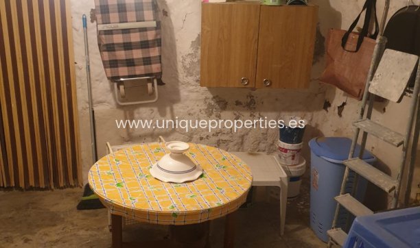 Revente - Cave House -
Caniles