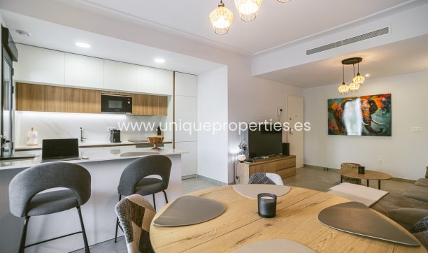 Herverkoop - Apartment -
Torrevieja - Playa del Cura