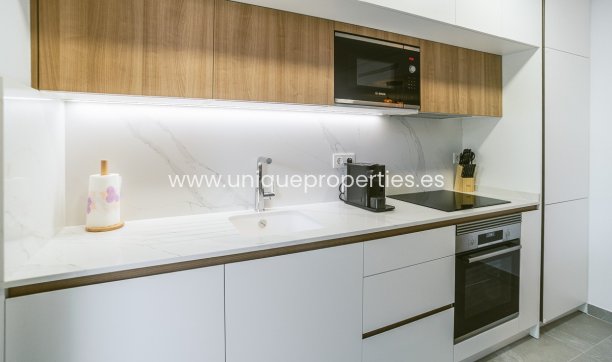 Herverkoop - Apartment -
Torrevieja - Playa del Cura