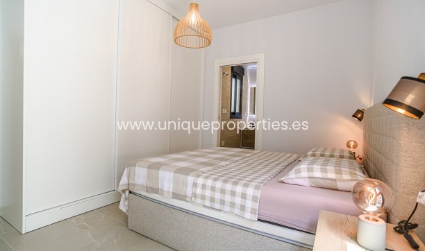 Herverkoop - Apartment -
Torrevieja - Playa del Cura