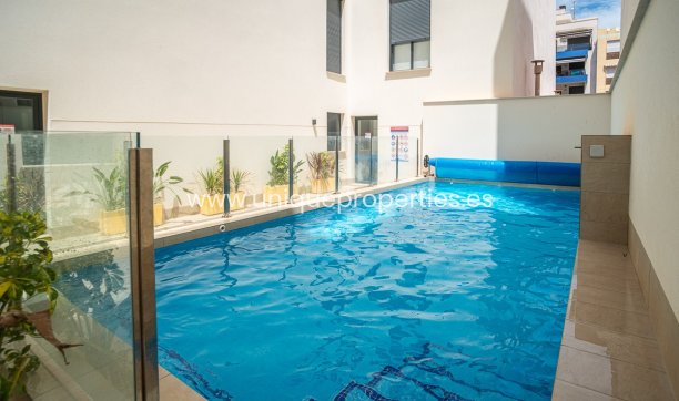 Herverkoop - Apartment -
Torrevieja - Playa del Cura