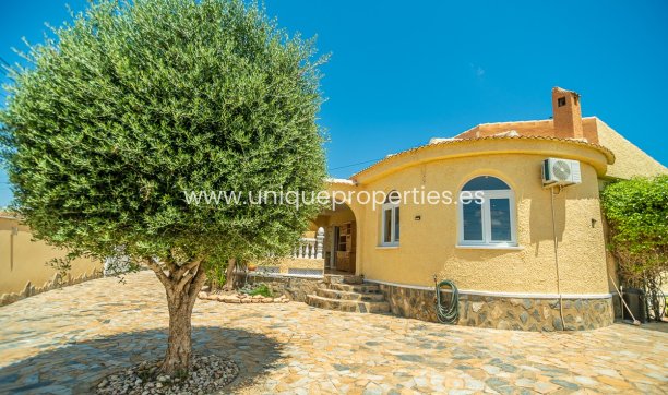 Herverkoop - Villa -
Torrevieja - La Siesta