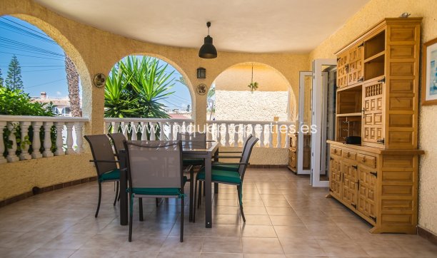 Herverkoop - Villa -
Torrevieja - La Siesta