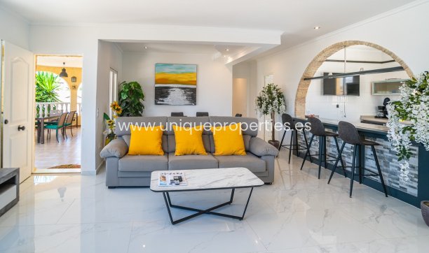 Herverkoop - Villa -
Torrevieja - La Siesta