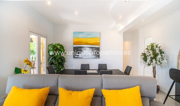 Herverkoop - Villa -
Torrevieja - La Siesta