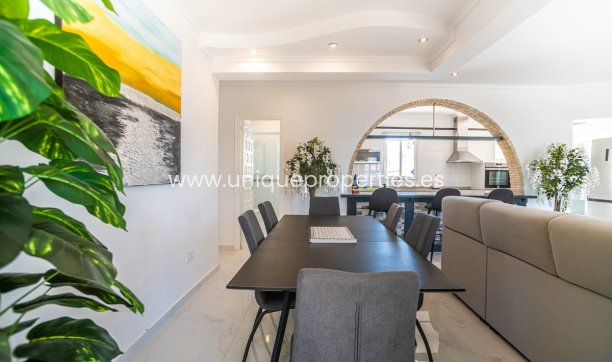 Herverkoop - Villa -
Torrevieja - La Siesta