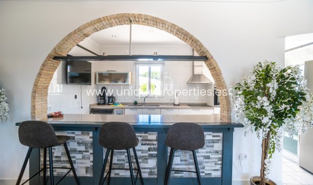 Herverkoop - Villa -
Torrevieja - La Siesta