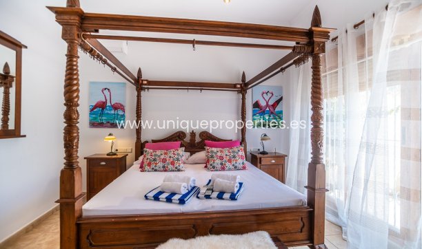 Herverkoop - Villa -
Torrevieja - La Siesta