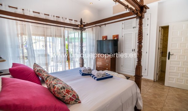 Herverkoop - Villa -
Torrevieja - La Siesta