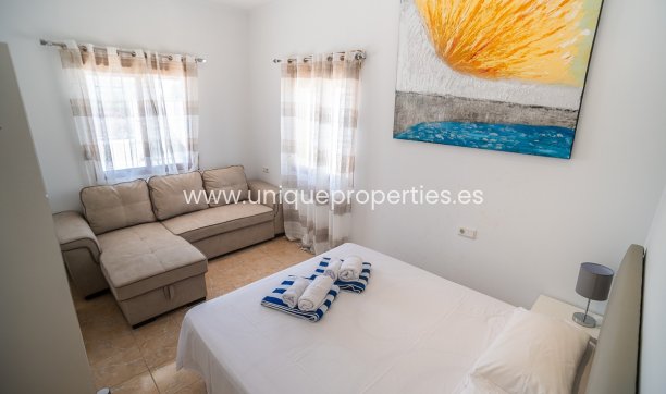 Herverkoop - Villa -
Torrevieja - La Siesta