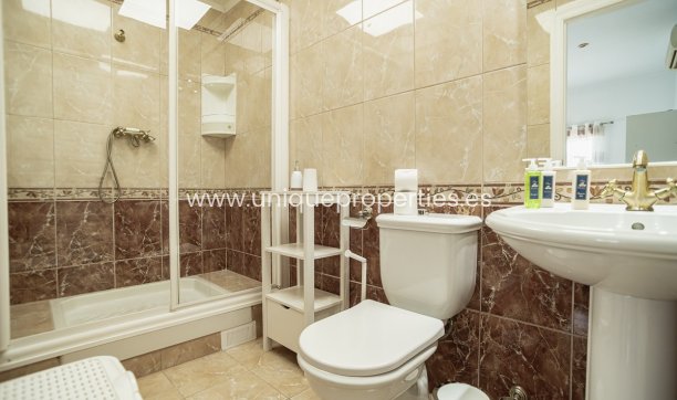 Herverkoop - Villa -
Torrevieja - La Siesta
