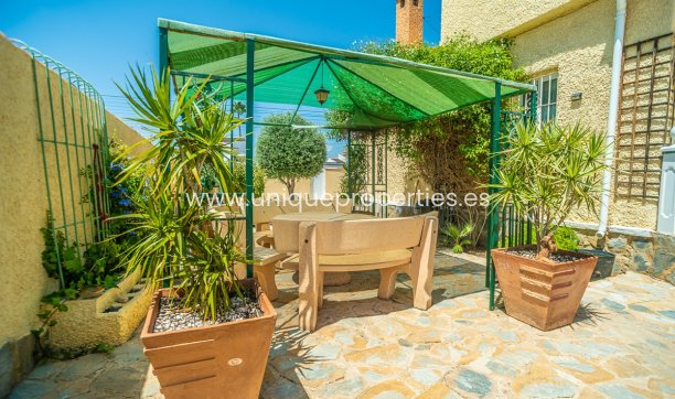 Herverkoop - Villa -
Torrevieja - La Siesta