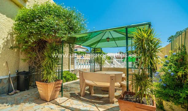 Herverkoop - Villa -
Torrevieja - La Siesta