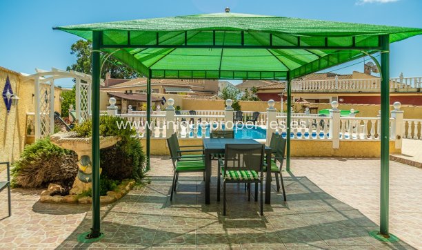 Herverkoop - Villa -
Torrevieja - La Siesta