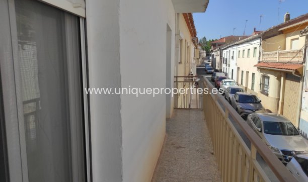 Herverkoop - Village House -
Caniles