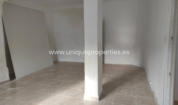 Resale - Village House -
Olula del Rio