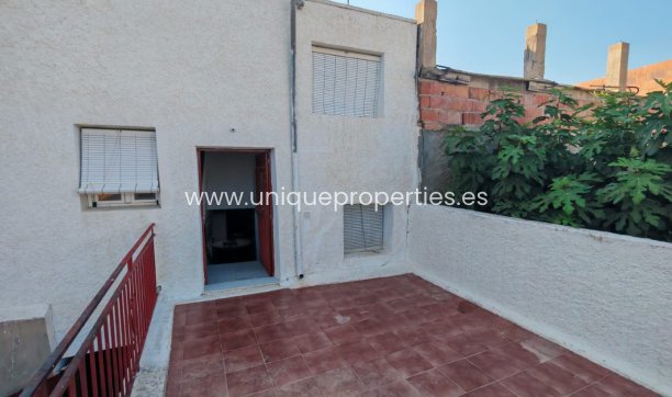 Reventa - Village House -
Partaloa