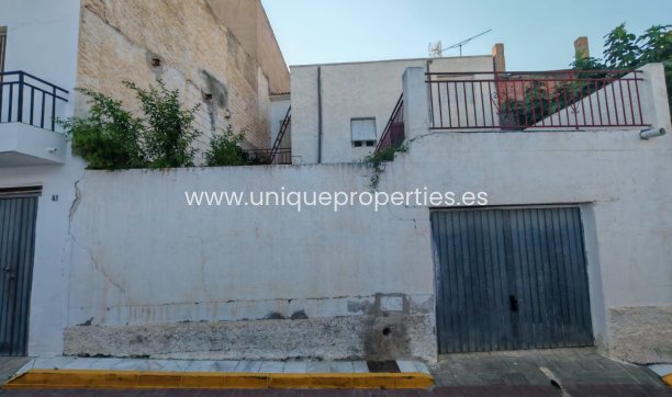 Reventa - Village House -
Partaloa