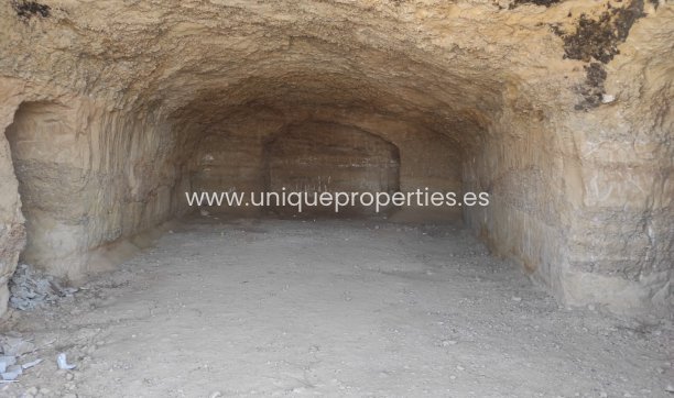 Revente - Cave House -
Huescar