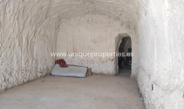 Revente - Cave House -
Huescar