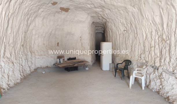 Revente - Cave House -
Huescar