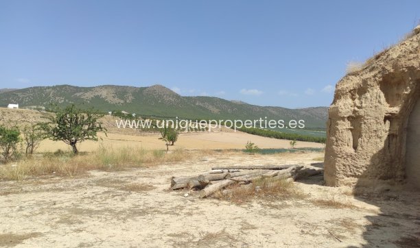 Revente - Cave House -
Huescar