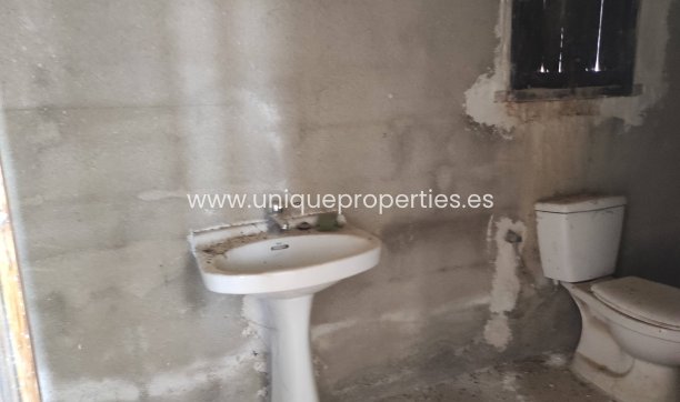 Revente - Cave House -
Huescar