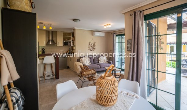 Resale - House -
Torrevieja - LOS BALCONES - LOS ALTOS