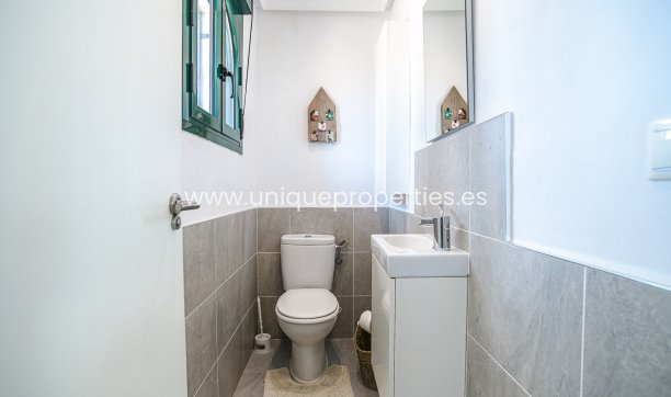Resale - House -
Torrevieja - LOS BALCONES - LOS ALTOS