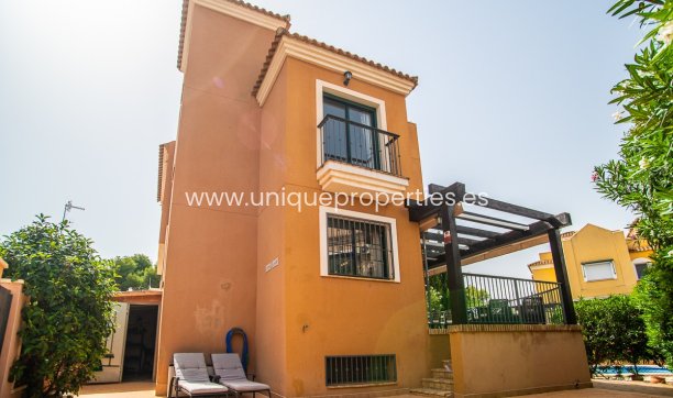 Resale - House -
Torrevieja - LOS BALCONES - LOS ALTOS
