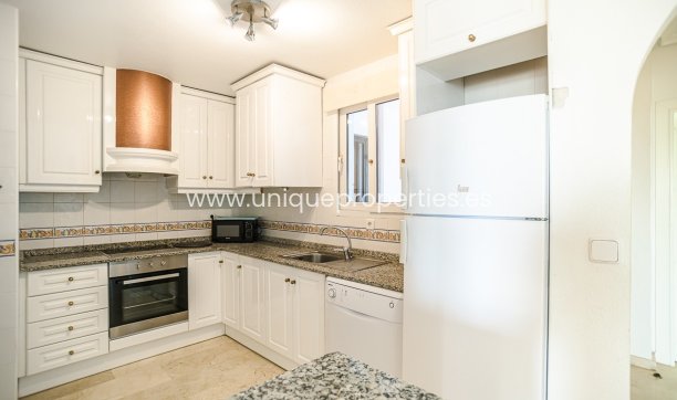 Resale - Apartment -
Orihuela - VILLAMARTÍN