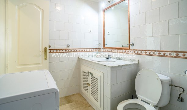 Resale - Apartment -
Orihuela - VILLAMARTÍN