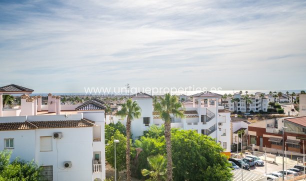 Resale - Apartment -
Orihuela - VILLAMARTÍN