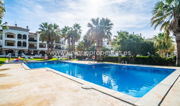 Resale - Apartment -
Orihuela - VILLAMARTÍN
