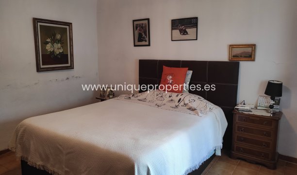 Reventa - Village House -
Lucar