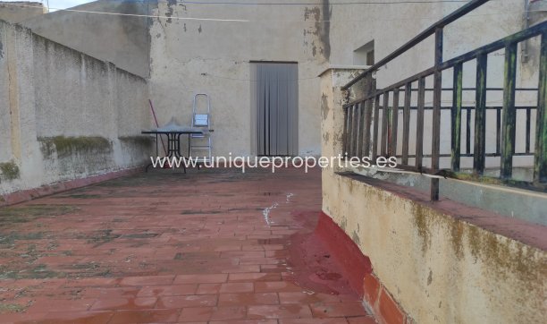 Reventa - Village House -
Lucar