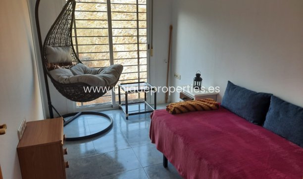 Reventa - Village House -
Macael