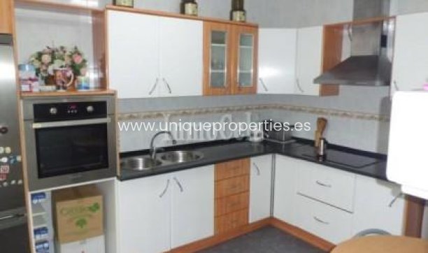 Reventa - Village House -
Cela